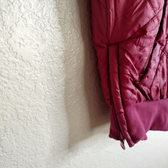 OFFLINE By Aerie Sherpa Lined Puffer Bomber Jacket Sz S - Picture 6 of 12